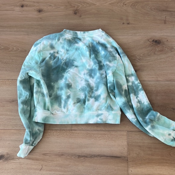 True, religion size medium sweatshirt - Picture 3 of 4